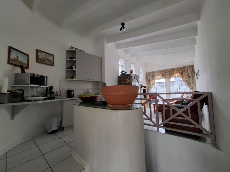 4 Bedroom Property for Sale in Wavecrest Eastern Cape